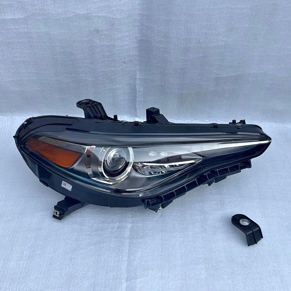 2017-2023 Alfa Romeo Giulia Right Passenger Side Xenon Headlight OEM