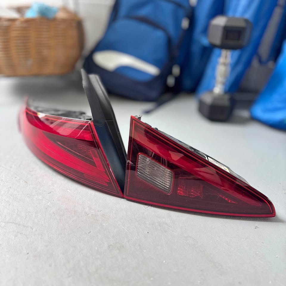 2017-2022 Alfa Romeo Giulia Tail Light Set