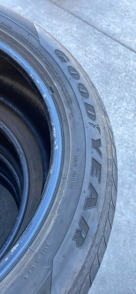 4 Used Goodyear tires 235/55R20