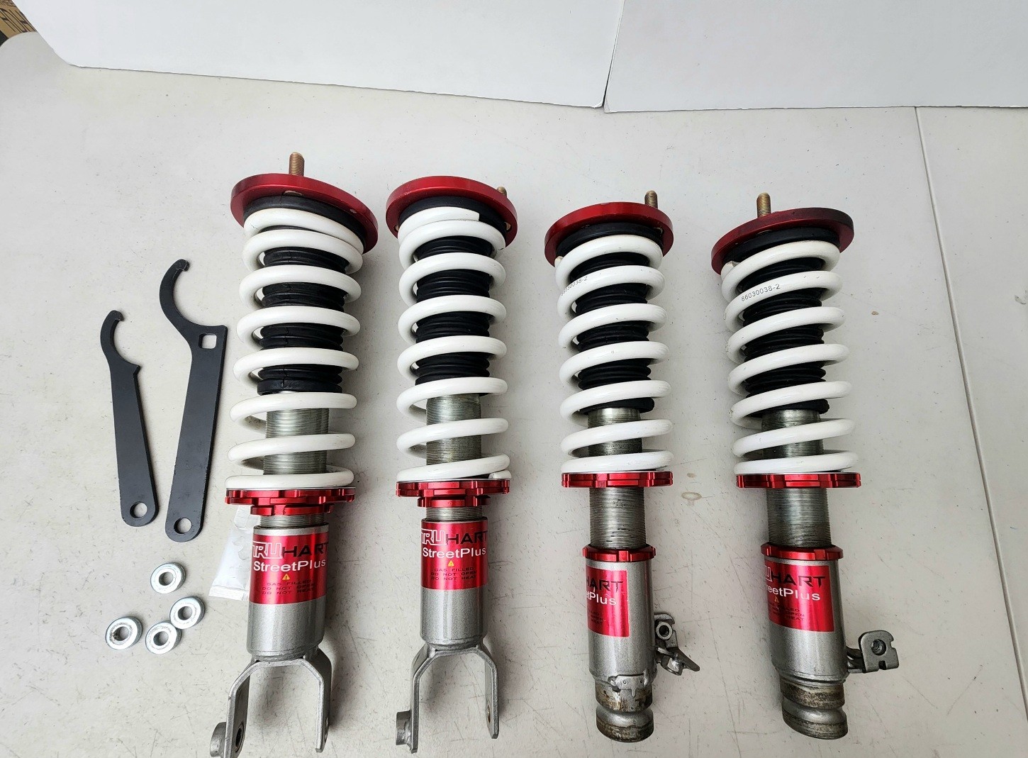 Truhart Streetplus Coilovers for 92-00 Civic 94-01 Integra TH-H802 Used