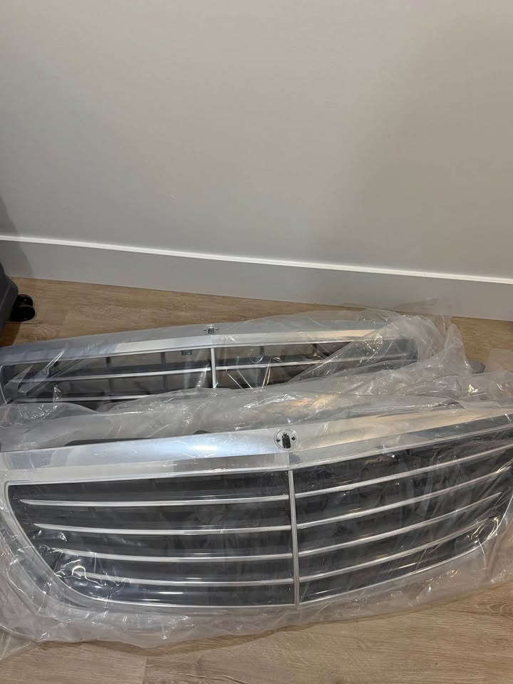 Mercedes Benz S class front grille 2016-2019