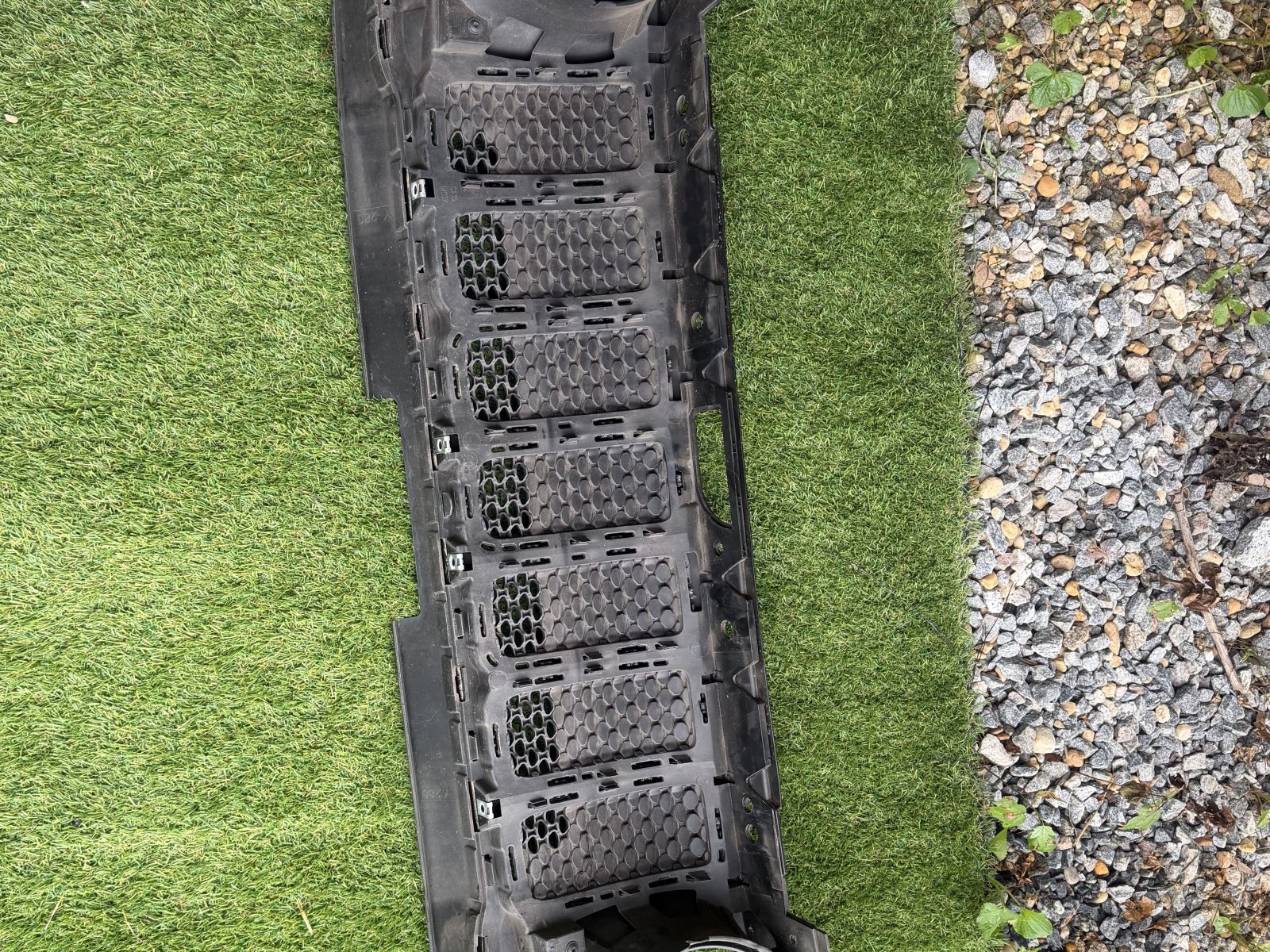 2019-2023 Jeep Renegade Front Grille OEM