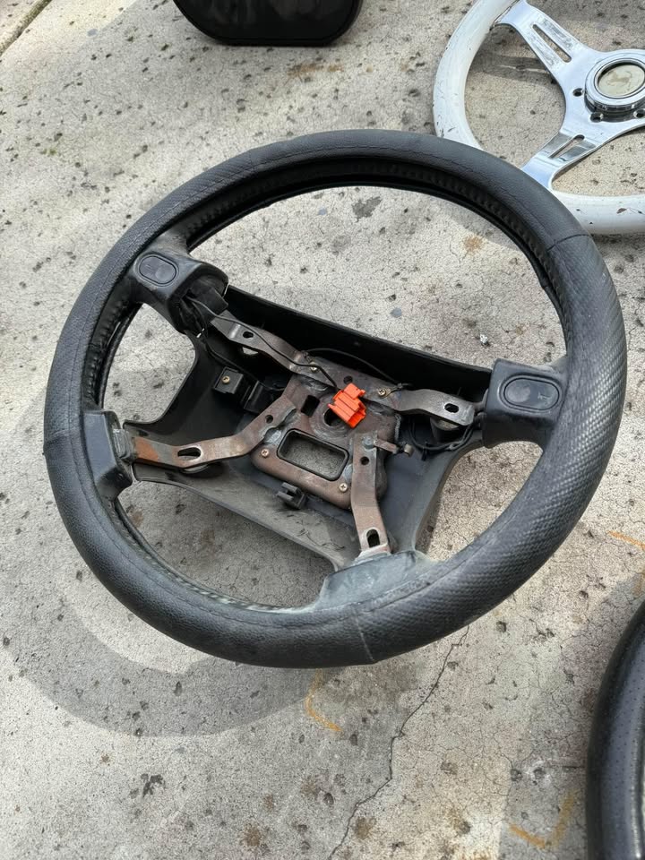 Quick Release Steering Wheels