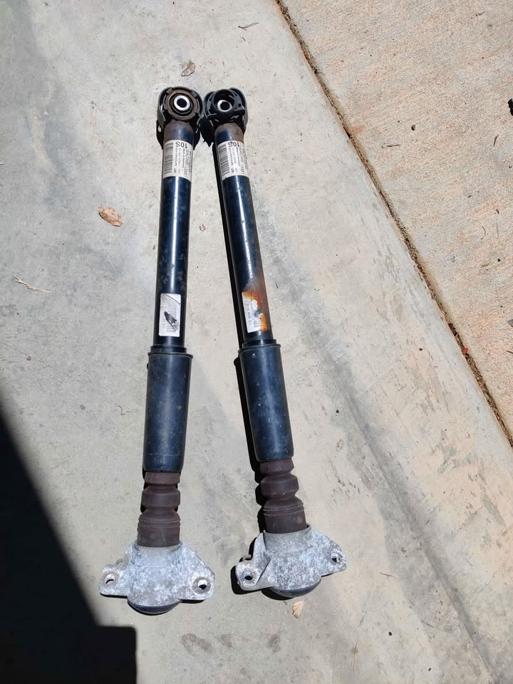 Audi A4 2 shock absorber