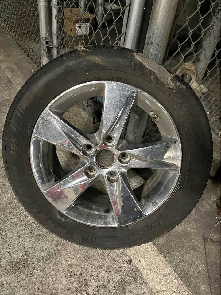 1 Rim and tire 205/55/16