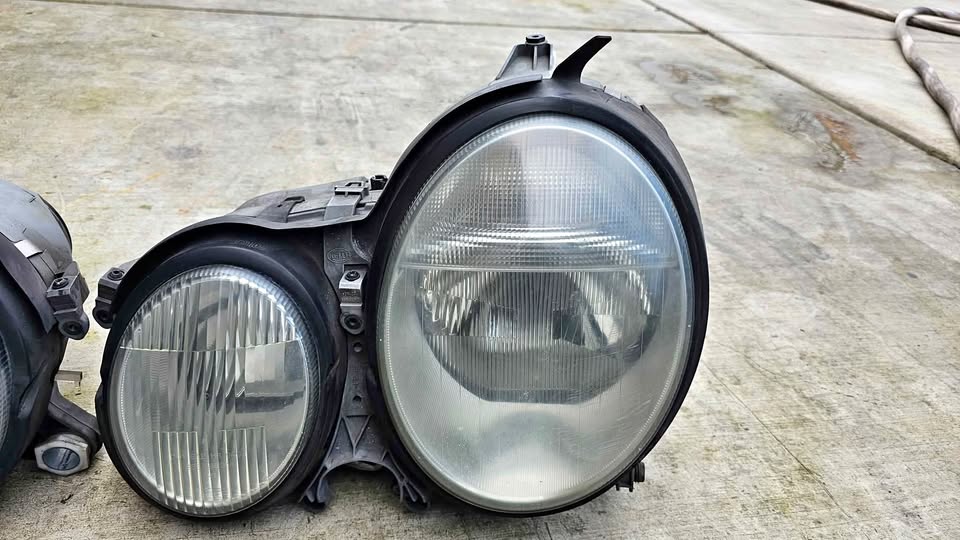 00-02 Mercedes E-Class HID Headlights