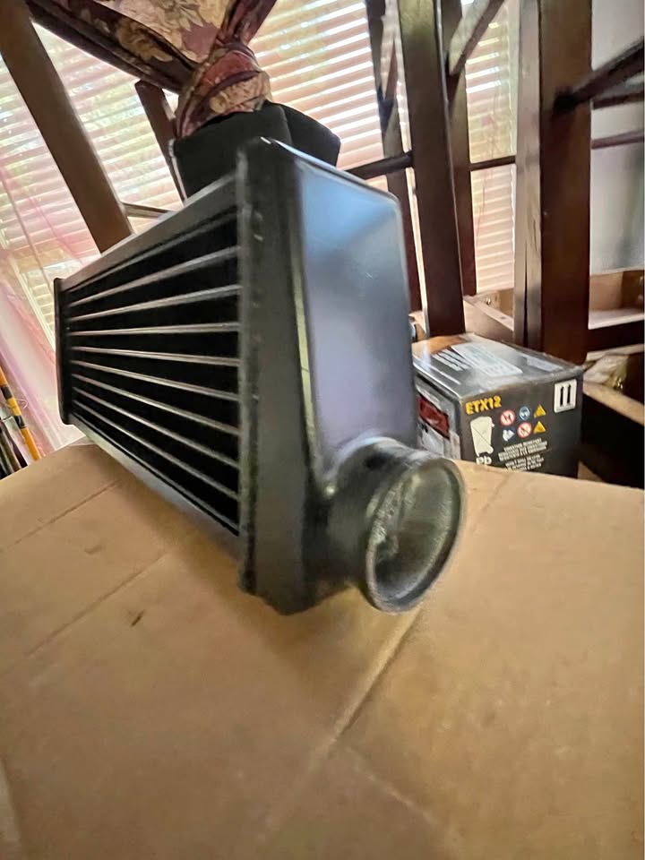 Front mount intercooler