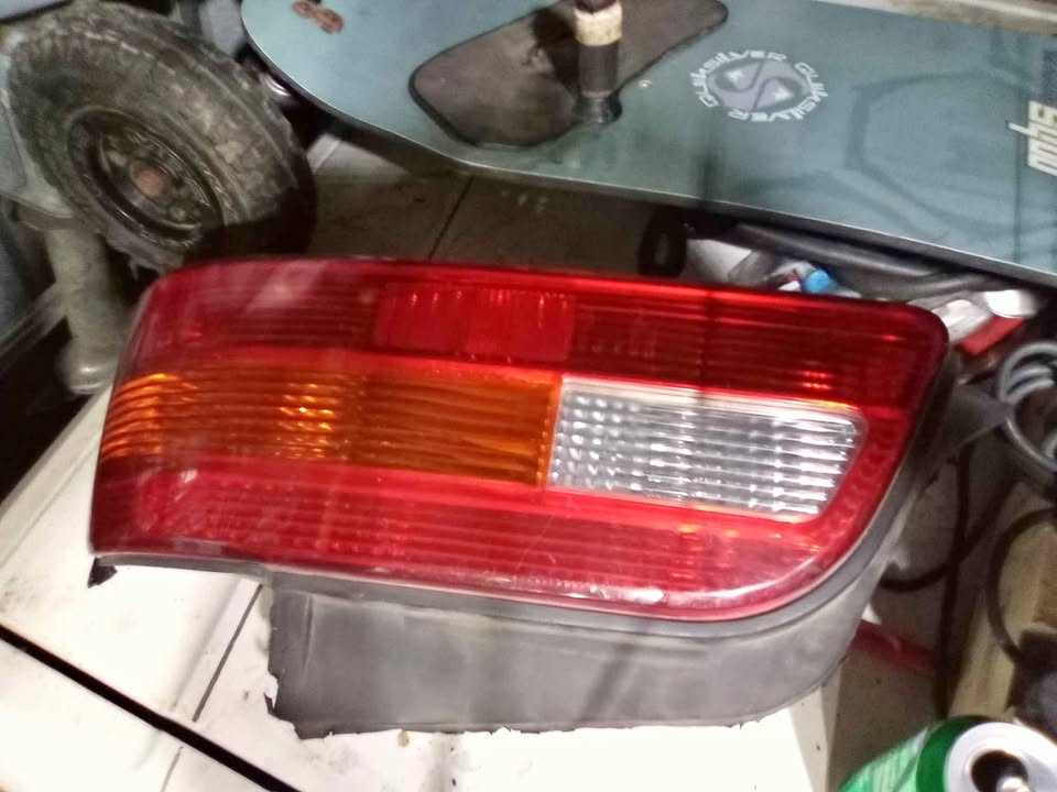 02 Corolla s rear taillights