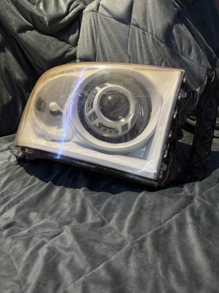 06-09 3rd gen headlights pw7