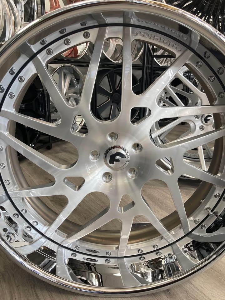 24” FORGIATO MAGLIA TWIST WHEELS ON SALE!!!