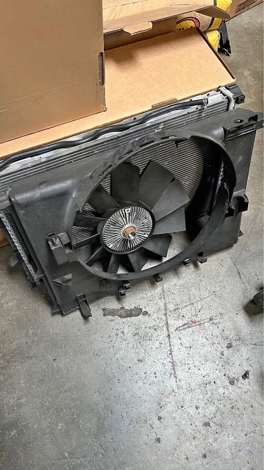 98’ BMW 528i Radiator & Fan Clutch
