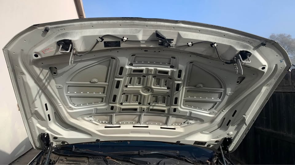 11-16 bmw f10 528i 535i 550i f10 hood OEM