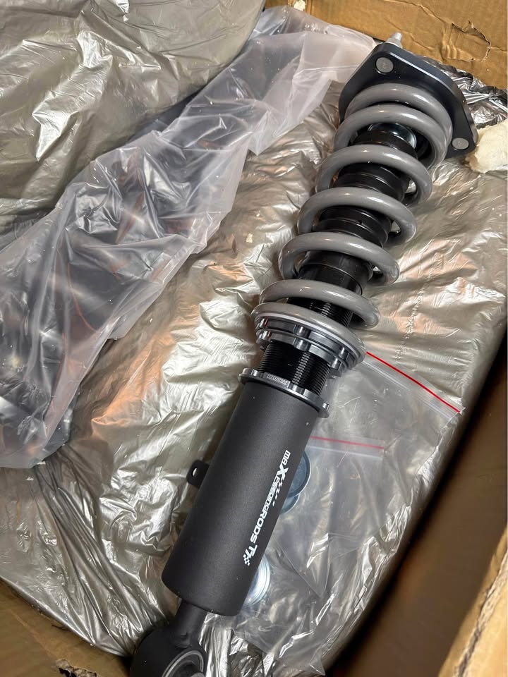 Front coilovers Gs300-Gs430