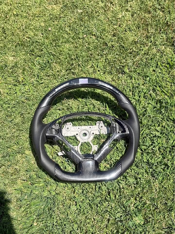 g37 carbon fiber steering wheel led