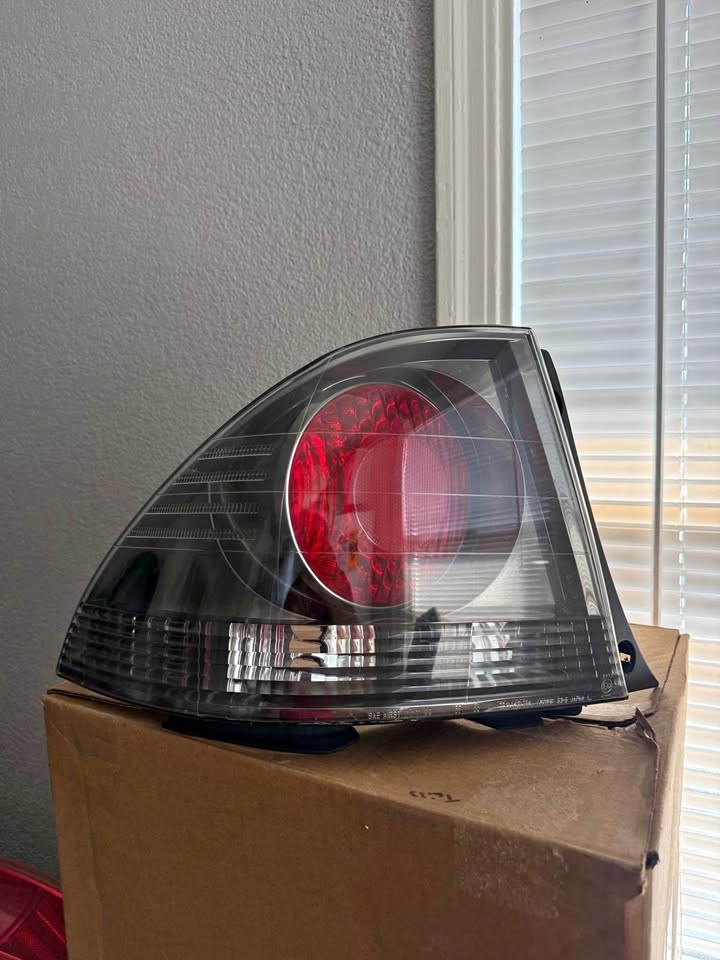 Is300 Taillights OEM
