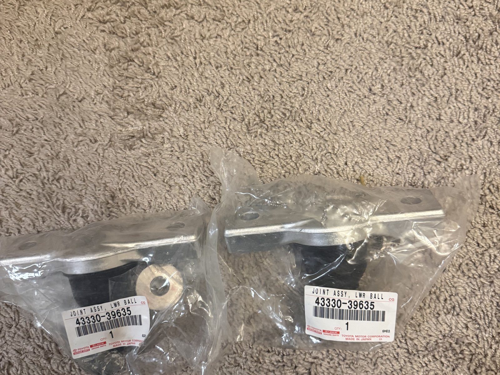 2014 Lexus GS350 AWD Front Lower Ball Joint Assembly