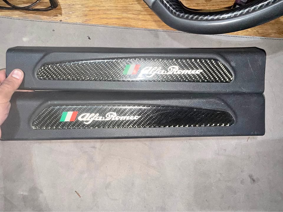 2019 Alfa Romeo Gulia OEM Carbon Weave Scuff Plates