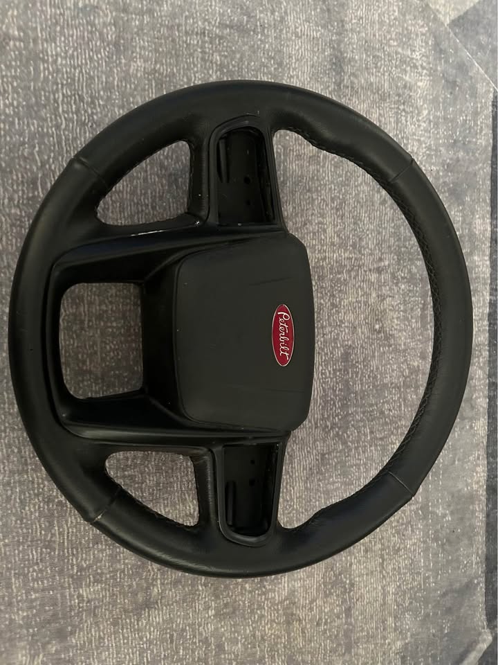 Peterbilt steering wheel