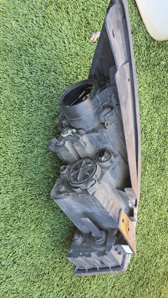 Headlights Kia Sedona 2015 lh side