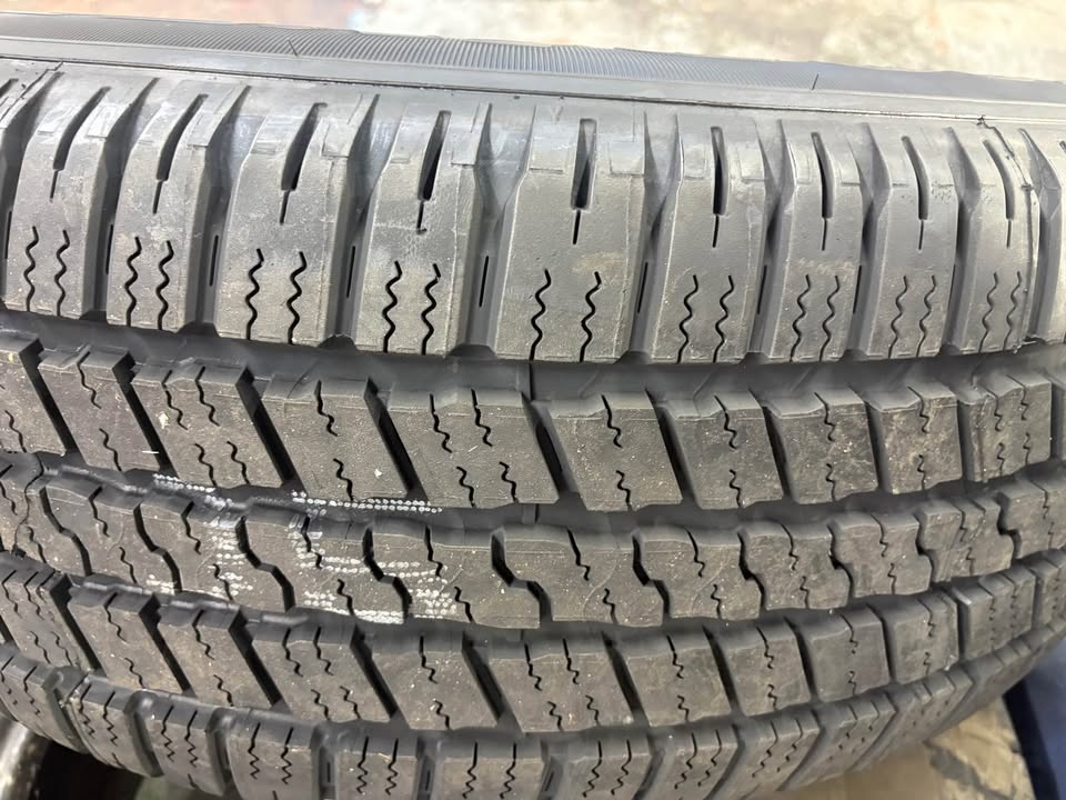 275/60/20 Goodyear RS-A 4 New Tires With installation