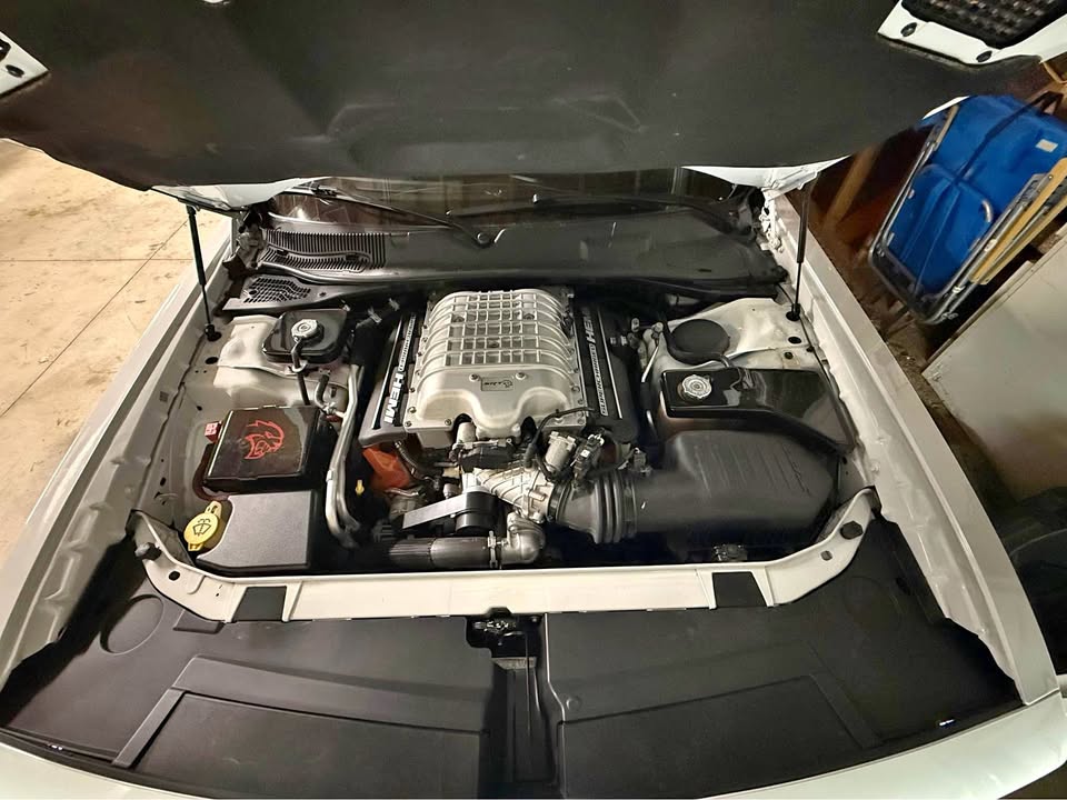 Factory Hellcat air intake