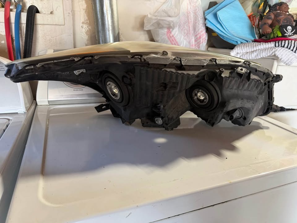 08 to 12 Honda accord headlights