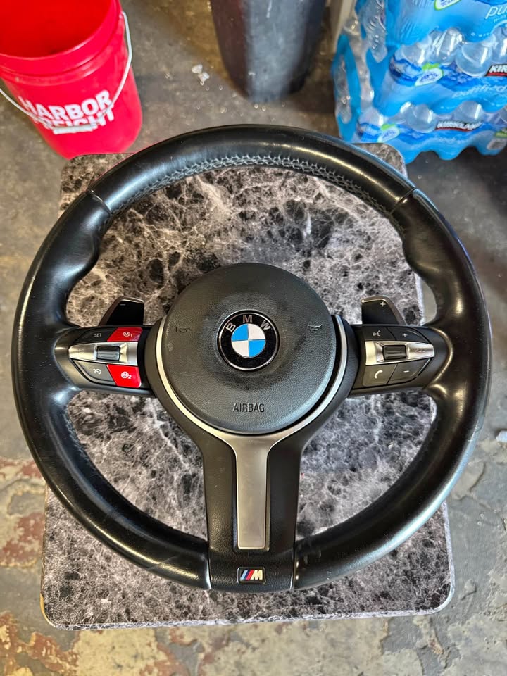 BMW F30 steering wheel M-Tech M sport w/Airbag