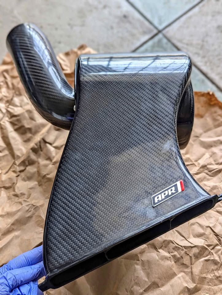 APR Carbon Fiber Intake System (Cold Air Intake)