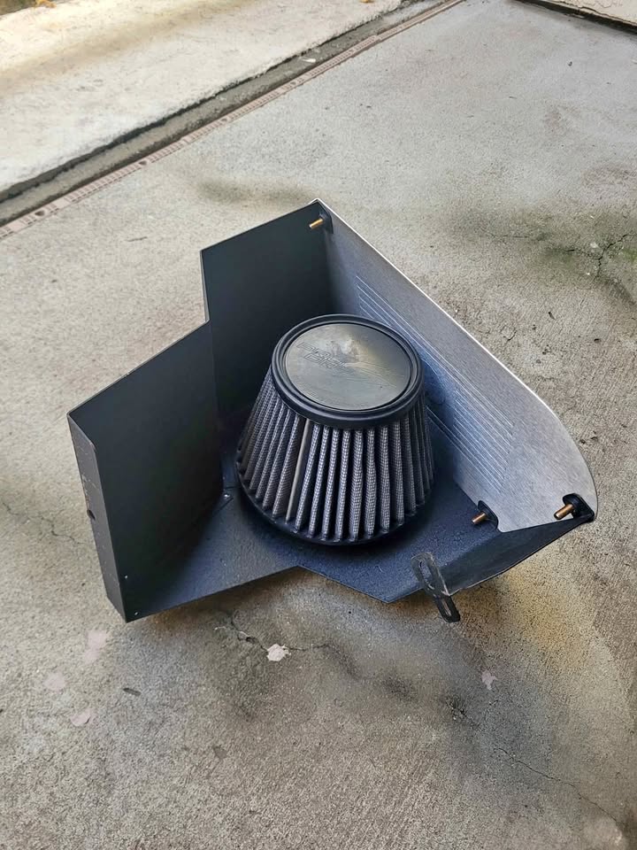 Z[hidden information] cold air intake